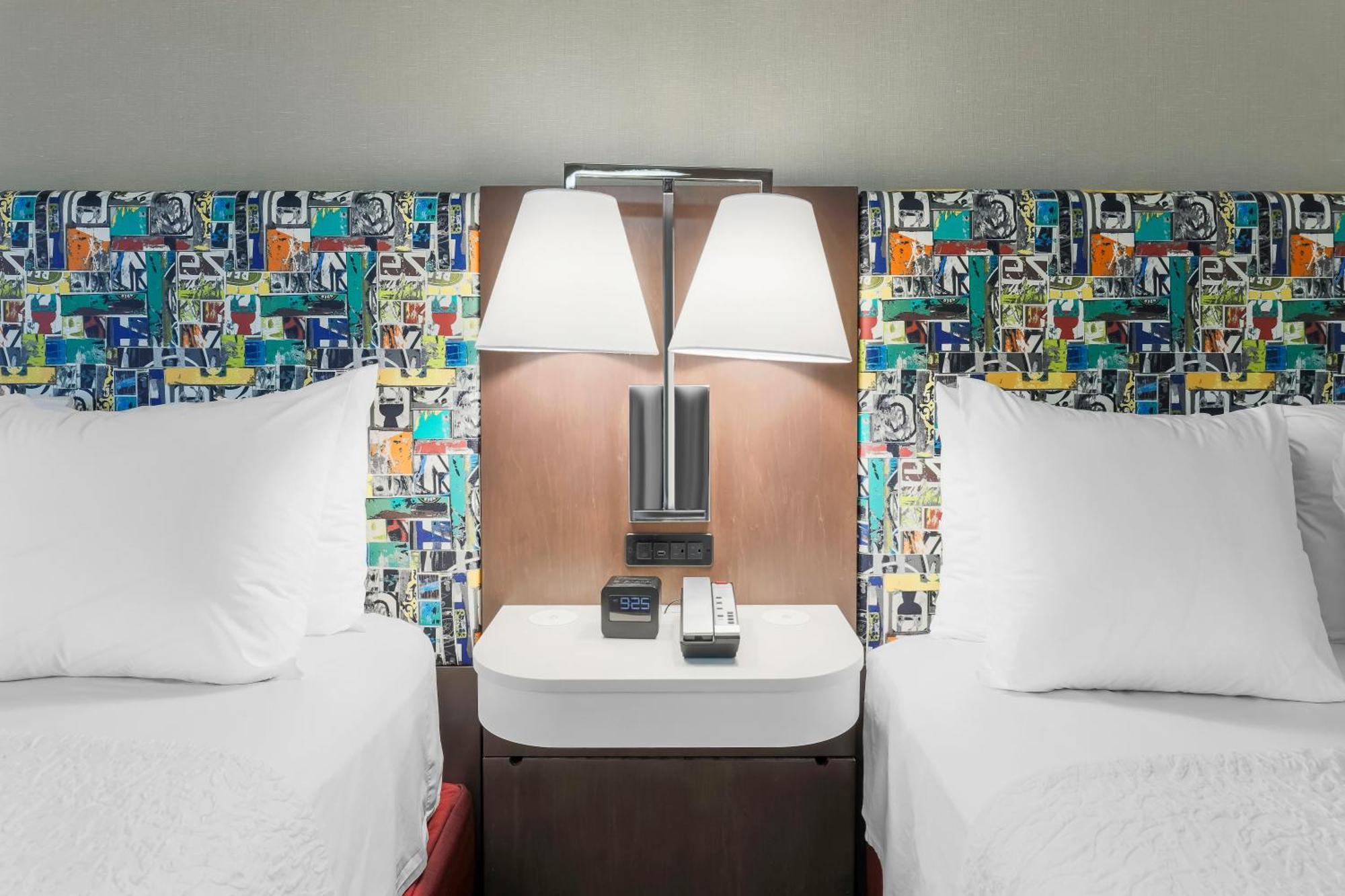Hampton Inn & Suites Pittsburgh Downtown Extérieur photo