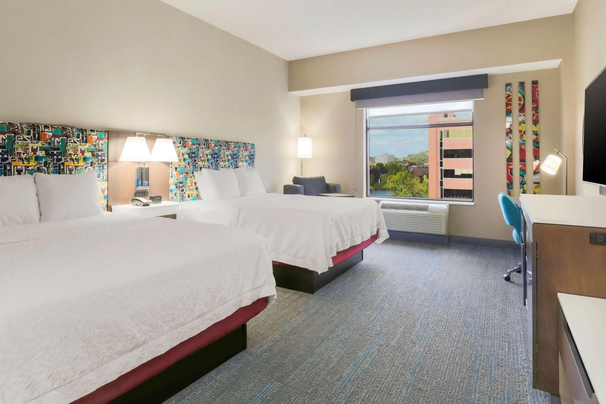 Hampton Inn & Suites Pittsburgh Downtown Extérieur photo