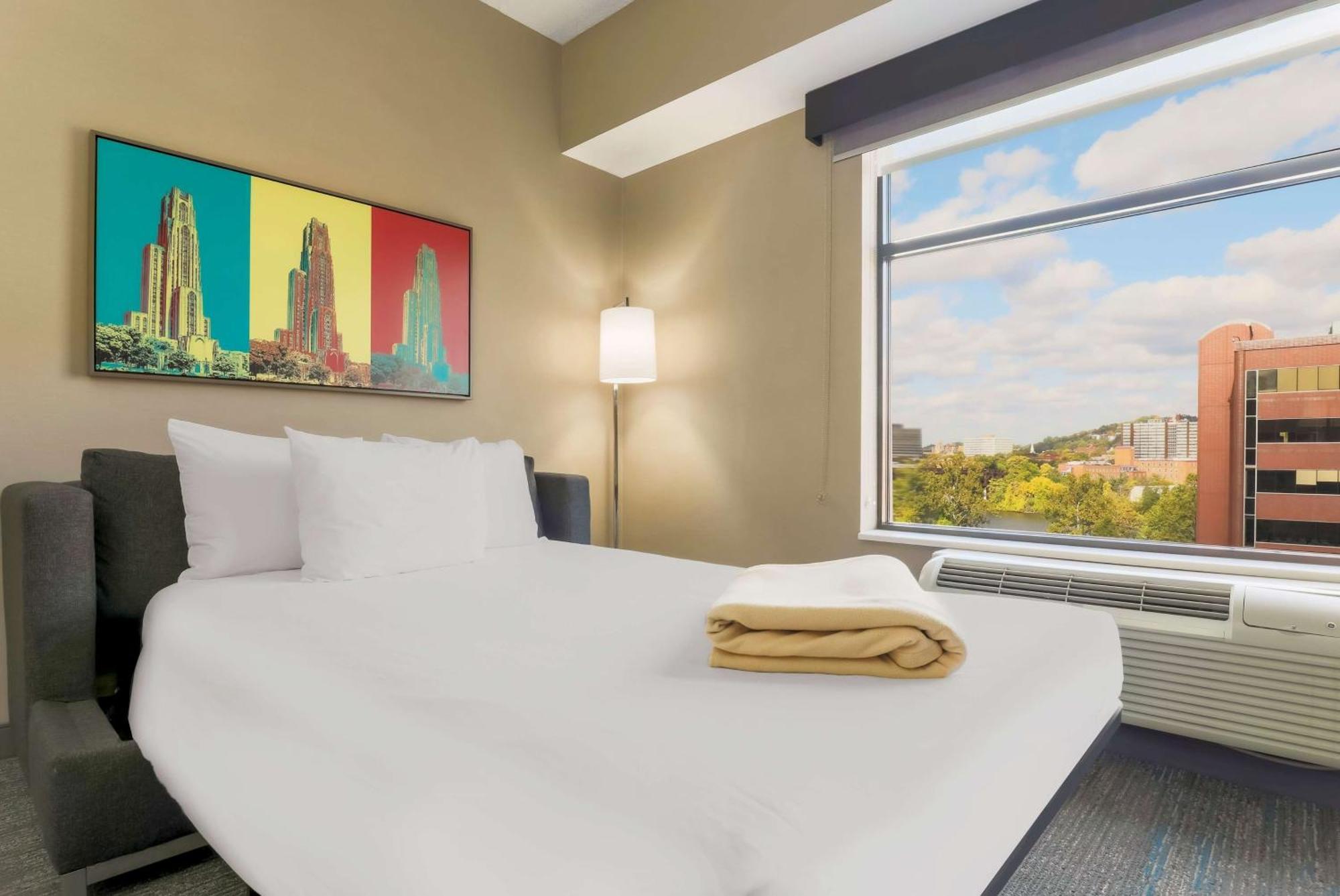 Hampton Inn & Suites Pittsburgh Downtown Extérieur photo