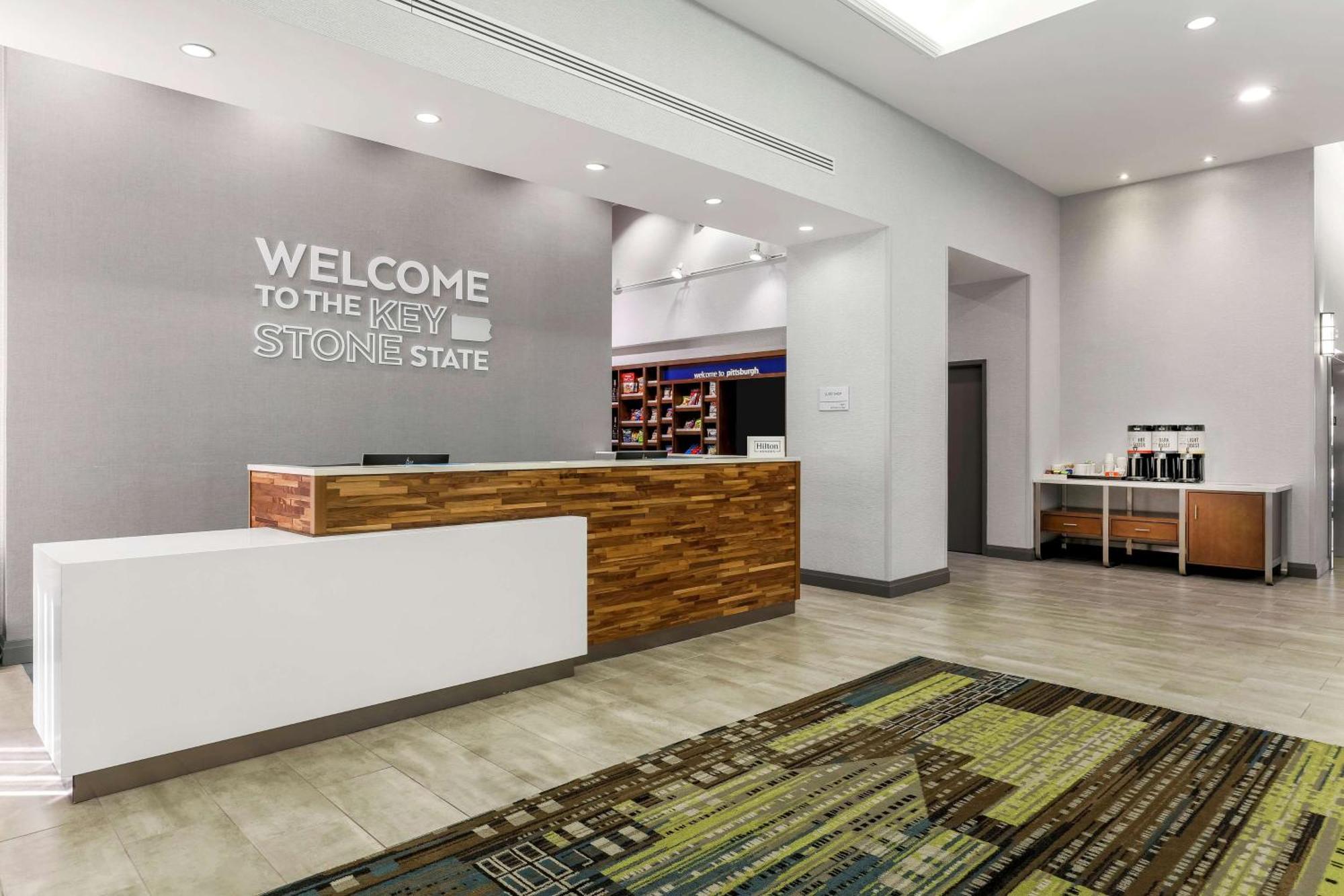 Hampton Inn & Suites Pittsburgh Downtown Extérieur photo