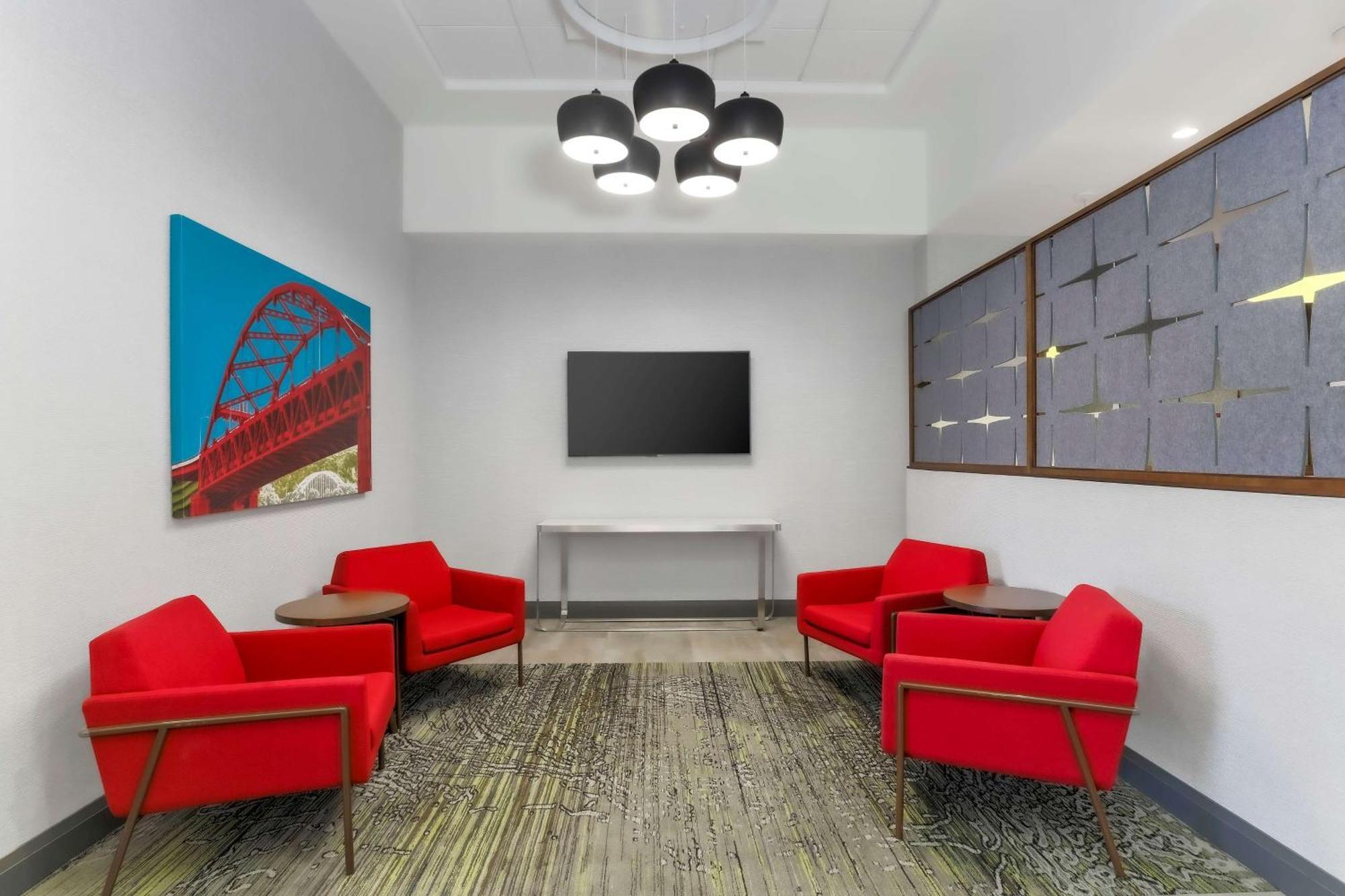 Hampton Inn & Suites Pittsburgh Downtown Extérieur photo