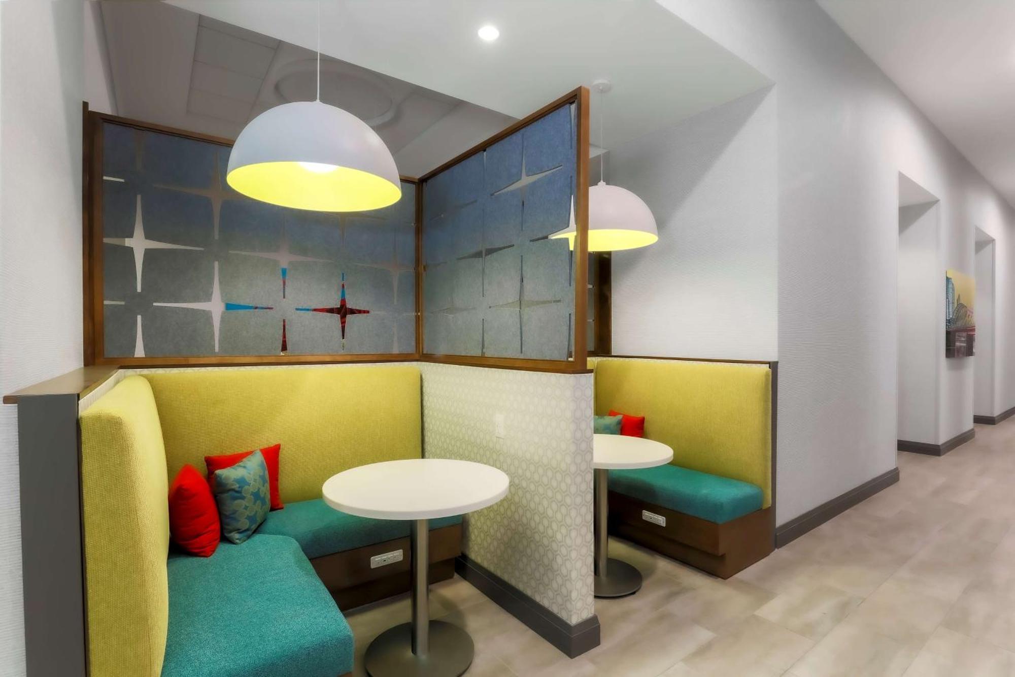 Hampton Inn & Suites Pittsburgh Downtown Extérieur photo