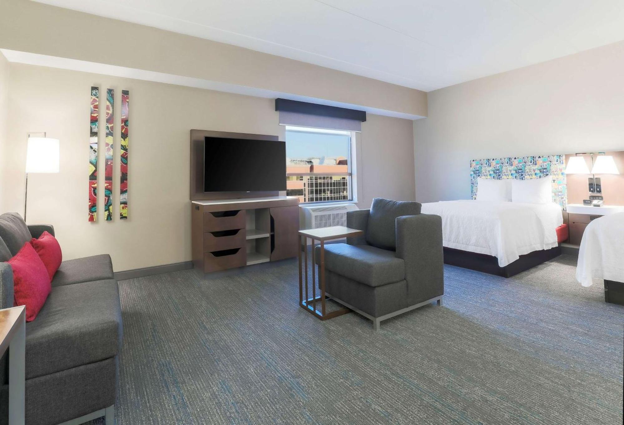 Hampton Inn & Suites Pittsburgh Downtown Extérieur photo